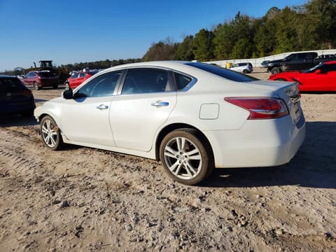 2013 Nissan Altima, VIN 1N4BL3AP2DC100401. Photo 2 of 6 from Copart auction. OpenDataCar US salvage catalog.