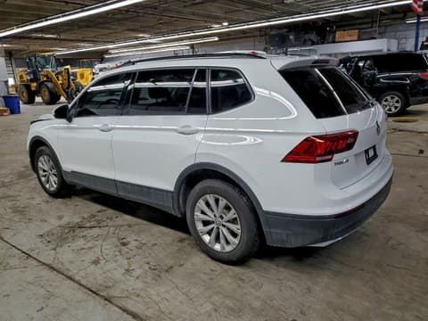 2020 Volkswagen Tiguan, VIN 3VV0B7AX1LM040346. Фото 2 з 6 з аукціону Copart. Каталог авто зі США OpenDataCar.