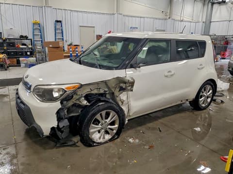2015 Kia Soul, VIN KNDJP3A5XF7182818. Фото 1 з 6 з аукціону Copart. Каталог авто зі США OpenDataCar.