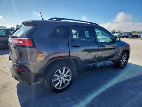 2018 Jeep Cherokee, VIN 1C4PJLCB7JD587866. Фото 3 з 6 з аукціону Copart. Каталог авто зі США OpenDataCar.