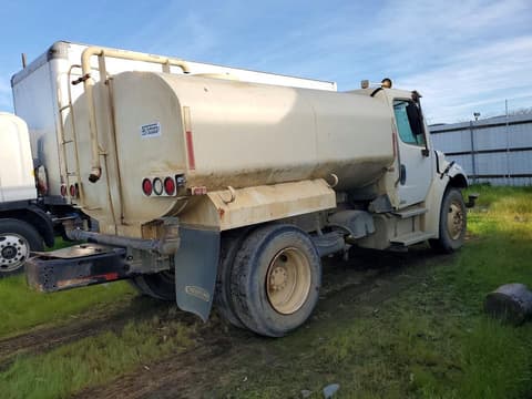 2004 Freightliner M2, VIN 1FVACXAK44HM19355. Фото 3 з 6 з аукціону Copart. Каталог авто зі США OpenDataCar.