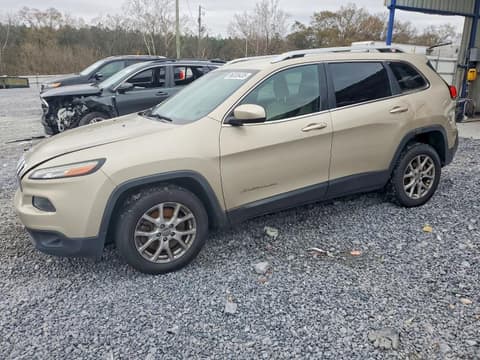 2015 Jeep Cherokee, VIN 1C4PJLCB4FW616669. Фото 1 з 6 з аукціону Copart. Каталог авто зі США OpenDataCar.