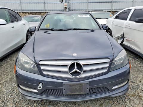 2011 Mercedes benz C, VIN WDDGF8BBXBR165665. Фото 5 з 6 з аукціону Copart. Каталог авто зі США OpenDataCar.