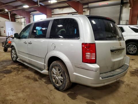2009 Chrysler Town & Country, VIN 2A8HR64X49R630439. Фото 2 з 6 з аукціону Copart. Каталог авто зі США OpenDataCar.