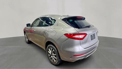 2017 Maserati Levante, VIN ZN661XUL3HX264223. Фото 3 з 6 з аукціону Copart. Каталог авто зі США OpenDataCar.