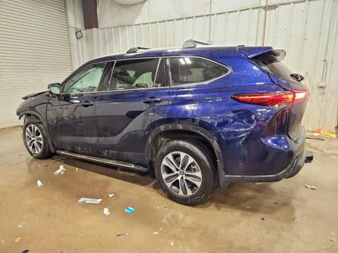 2022 Toyota Highlander, VIN 5TDGZRBH8NS246844. Фото 2 з 6 з аукціону Copart. Каталог авто зі США OpenDataCar.