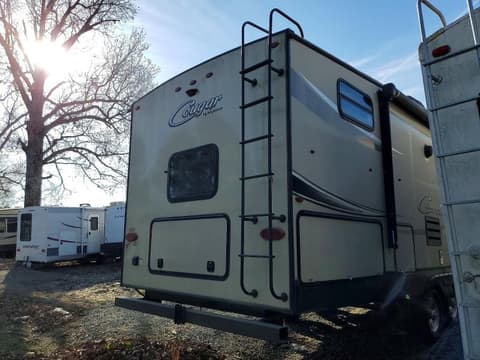 2017 Keystone Cougar, VIN 4YDF28R21H2505405. Фото 4 з 6 з аукціону Copart. Каталог авто зі США OpenDataCar.