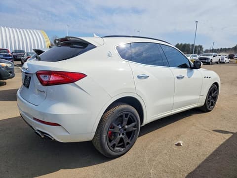 2018 Maserati Levante, VIN ZN661XUS5JX259621. Фото 3 з 6 з аукціону Copart. Каталог авто зі США OpenDataCar.