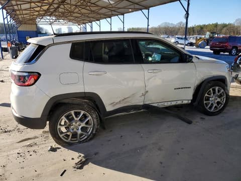 2022 Jeep Compass, VIN 3C4NJDFB0NT150655. Фото 3 з 6 з аукціону Copart. Каталог авто зі США OpenDataCar.
