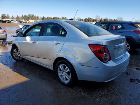 2016 Chevrolet Sonic, VIN 1G1JC5SG1G4144557. Фото 2 из 6 с аукциона Copart. Каталог авто из США OpenDataCar.