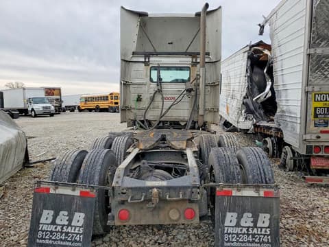 2011 Volvo VN, VIN 4V4MC9DF0BN296286. Фото 6 з 6 з аукціону Copart. Каталог авто зі США OpenDataCar.