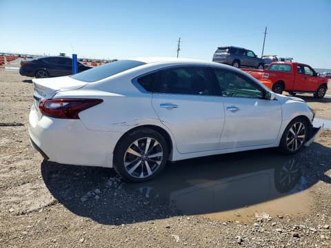 2017 Nissan Altima, VIN 1N4AL3AP7HN310174. Фото 3 з 6 з аукціону Copart. Каталог авто зі США OpenDataCar.