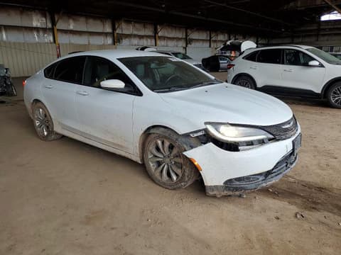 2015 Chrysler 200, VIN 1C3CCCBG7FN677949. Фото 4 з 6 з аукціону Copart. Каталог авто зі США OpenDataCar.