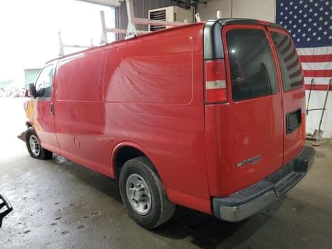 2015 Chevrolet Express 2500, VIN 1GCWGFCF5F1178286. Фото 2 з 6 з аукціону Copart. Каталог авто зі США OpenDataCar.