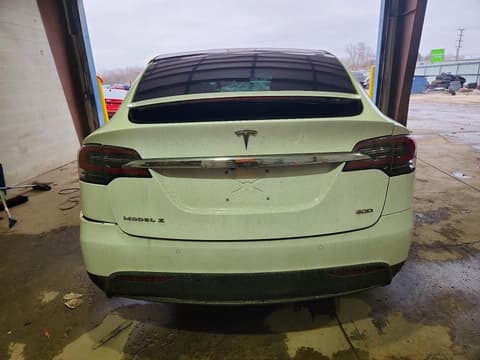 2016 Tesla Model X, VIN 5YJXCBE25GF019084. Фото 6 з 6 з аукціону Copart. Каталог авто зі США OpenDataCar.