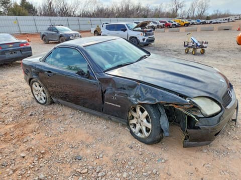 1999 Mercedes-benz SLK-Class, VIN WDBKK47F6XF119438. Zdjęcie 4 z 6 z aukcji Copart. Katalog aut z USA OpenDataCar.