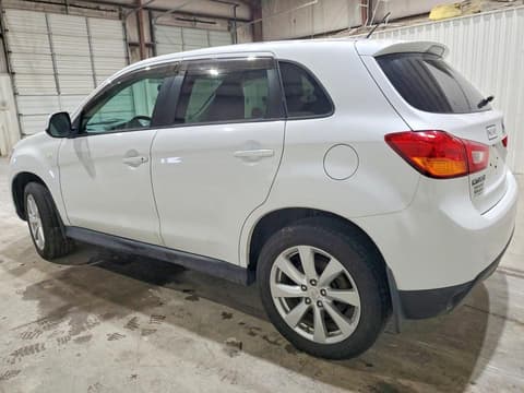 2015 Mitsubishi Outlander Sport, VIN 4A4AR3AU8FE059380. Фото 2 з 6 з аукціону Copart. Каталог авто зі США OpenDataCar.