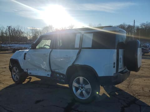 2026 Land rover Defender, VIN SALEJ7EX8T2484843. Zdjęcie 2 z 6 z aukcji Copart. Katalog aut z USA OpenDataCar.