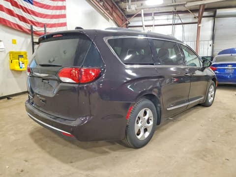 2017 Chrysler Pacifica, VIN 2C4RC1EG8HR644258. Фото 3 з 6 з аукціону Copart. Каталог авто зі США OpenDataCar.
