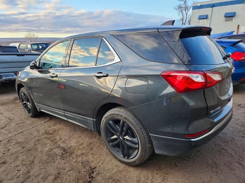 2020 Chevrolet Equinox, VIN 2GNAXUEV8L6267238. Фото 2 з 6 з аукціону Copart. Каталог авто зі США OpenDataCar.