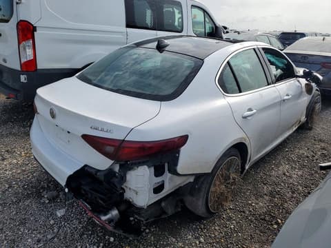 2017 Alfa romeo Giulia, VIN ZARFAECN7H7556388. Фото 3 з 6 з аукціону Copart. Каталог авто зі США OpenDataCar.