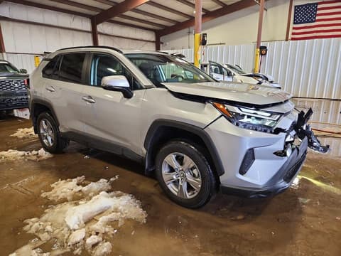 2025 Toyota RAV4, VIN 2T3P1RFV0SW520328. Фото 4 з 6 з аукціону Copart. Каталог авто зі США OpenDataCar.