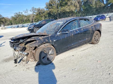 2018 Tesla Model 3, VIN 5YJ3E1EB7JF127958. Фото 1 из 6 с аукциона Copart. Каталог авто из США OpenDataCar.