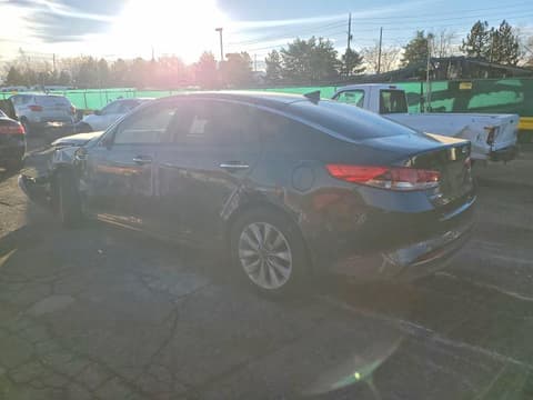 2017 Kia Optima, VIN 5XXGT4L36HG124237. Фото 2 з 6 з аукціону Copart. Каталог авто зі США OpenDataCar.