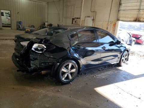 2018 Kia Forte, VIN 3KPFL4A75JE231828. Фото 3 з 6 з аукціону Copart. Каталог авто зі США OpenDataCar.