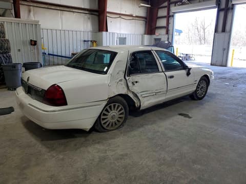 2010 Mercury Grand Marquis, VIN 2MEBM7FV1AX615019. Фото 3 з 6 з аукціону Copart. Каталог авто зі США OpenDataCar.