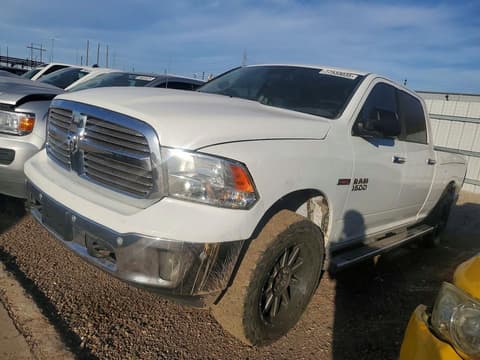 2015 Ram 1500, VIN 1C6RR7TM0FS513547. Фото 1 з 6 з аукціону Copart. Каталог авто зі США OpenDataCar.