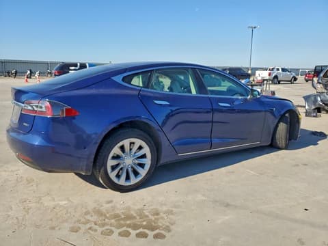2018 Tesla Model S, VIN 5YJSA1E21JF288250. Фото 3 з 6 з аукціону Copart. Каталог авто зі США OpenDataCar.