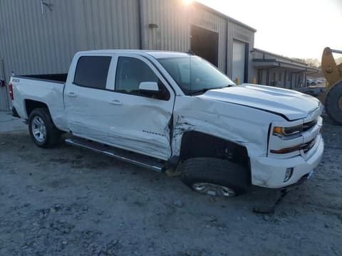 2018 Chevrolet Silverado 1500, VIN 3GCUKREC4JG493326. Фото 4 з 6 з аукціону Copart. Каталог авто зі США OpenDataCar.