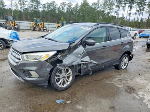 2017 Ford Escape, VIN 1FMCU0GDXHUA02431. Фото 1 з 6 з аукціону Copart. Каталог авто зі США OpenDataCar.