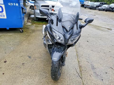 2017 Yamaha FJR1300, VIN JYARP30NXHA000265. Photo 2 of 6 from Copart auction. OpenDataCar US salvage catalog.