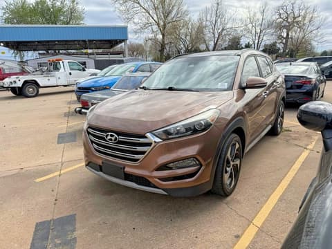 2017 Hyundai Tucson, VIN KM8J3CA29HU389766. Фото 2 з 6 з аукціону Copart. Каталог авто зі США OpenDataCar.