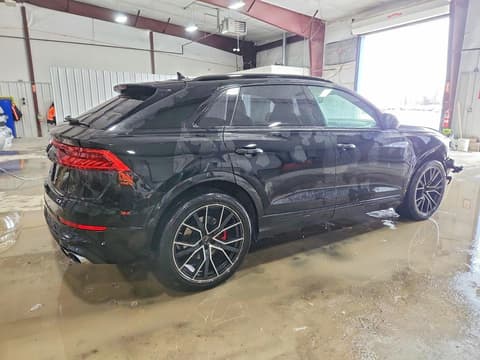 2022 Audi SQ8, VIN WA1CWBF19ND026257. Фото 3 из 6 с аукциона Copart. Каталог авто из США OpenDataCar.