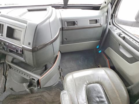 2020 Volvo VNL, VIN 4V4NC9EH8LN237119. Фото 5 з 6 з аукціону Copart. Каталог авто зі США OpenDataCar.