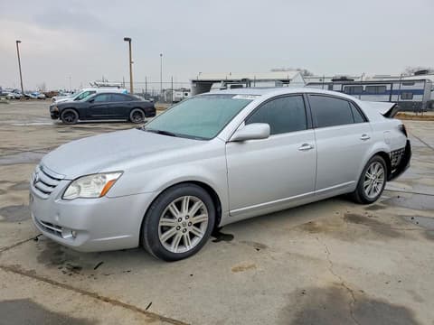 2005 Toyota Avalon, VIN 4T1BK36B75U046952. Фото 1 з 6 з аукціону Copart. Каталог авто зі США OpenDataCar.