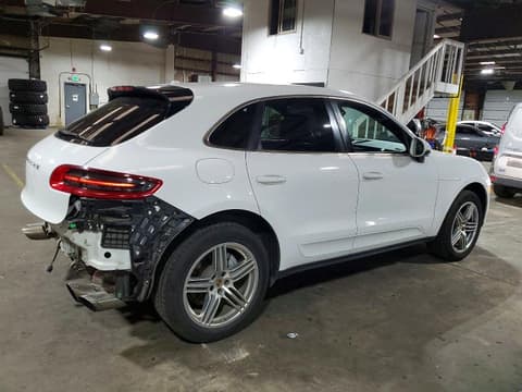 2015 Porsche Macan, VIN WP1AB2A53FLB50615. Фото 3 з 6 з аукціону Copart. Каталог авто зі США OpenDataCar.