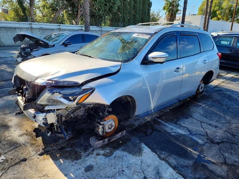 2017 Nissan Pathfinder, VIN 5N1DR2MN4HC652974. Zdjęcie 1 z 6 z aukcji Copart. Katalog aut z USA OpenDataCar.