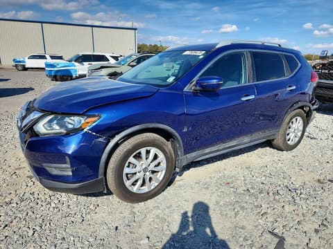 2017 Nissan Rogue, VIN 5N1AT2MT3HC814967. Фото 1 з 6 з аукціону Copart. Каталог авто зі США OpenDataCar.