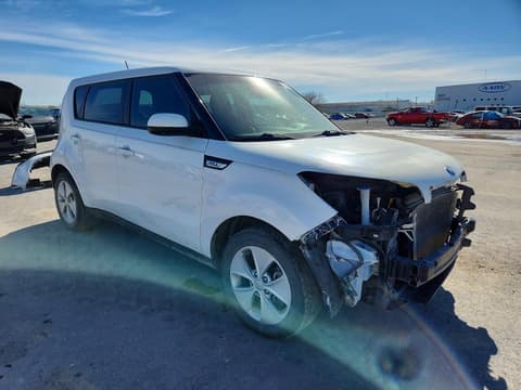 2015 Kia Soul, VIN KNDJN2A20F7143872. Фото 4 з 6 з аукціону Copart. Каталог авто зі США OpenDataCar.