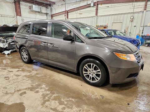 2013 Honda Odyssey, VIN 5FNRL5H68DB070096. Фото 4 з 6 з аукціону Copart. Каталог авто зі США OpenDataCar.