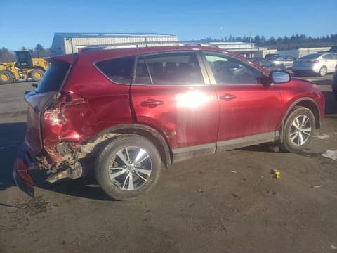 2018 Toyota RAV4, VIN 2T3RFREV7JW709407. Фото 3 з 6 з аукціону Copart. Каталог авто зі США OpenDataCar.