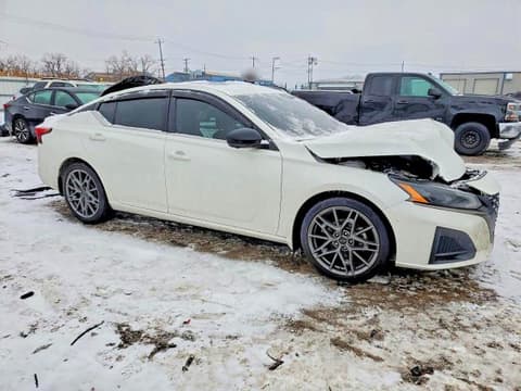 2023 Nissan Altima, VIN 1N4AL4CV3PN420218. Фото 4 з 6 з аукціону Copart. Каталог авто зі США OpenDataCar.