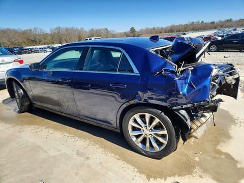 2016 Chrysler 300, VIN 2C3CCARG4GH321379. Фото 2 з 6 з аукціону Copart. Каталог авто зі США OpenDataCar.