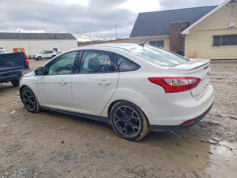 2014 Ford Focus, VIN 1FADP3F2XEL310420. Фото 2 з 6 з аукціону Copart. Каталог авто зі США OpenDataCar.