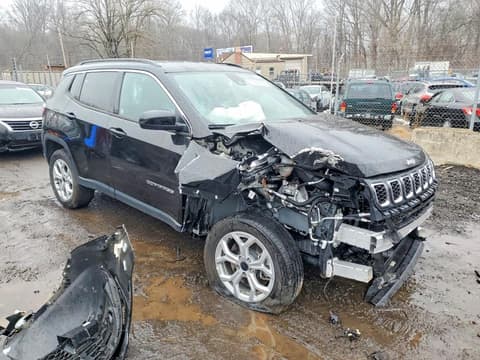 2025 Jeep Compass, VIN 3C4NJDBN9ST581801. Фото 4 з 6 з аукціону Copart. Каталог авто зі США OpenDataCar.