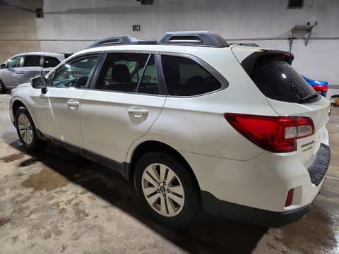 2015 Subaru Outback, VIN 4S4BSBCC6F3272799. Фото 2 з 6 з аукціону Copart. Каталог авто зі США OpenDataCar.
